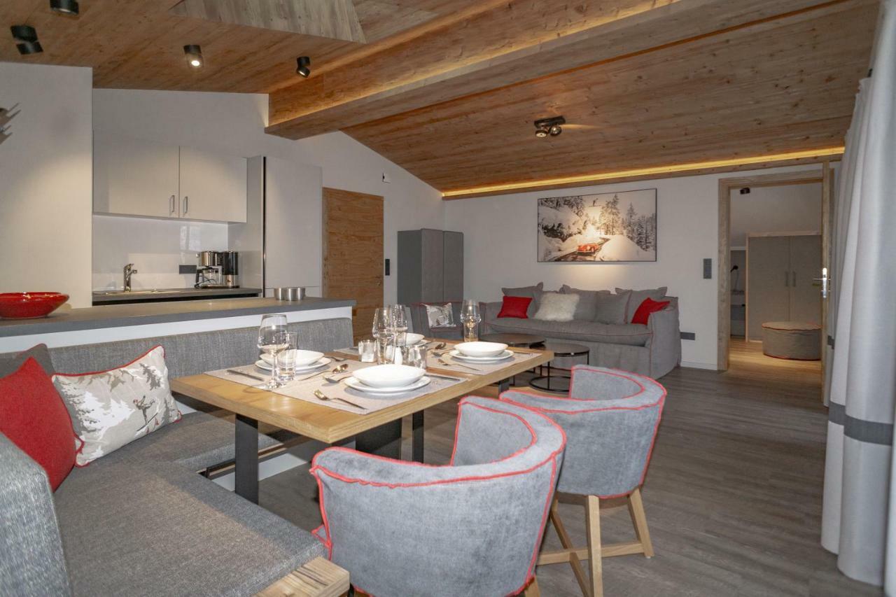 Appartements Erwin & Eleonore Huettl - Penthouse Neukirchen am Grossvenediger Bagian luar foto